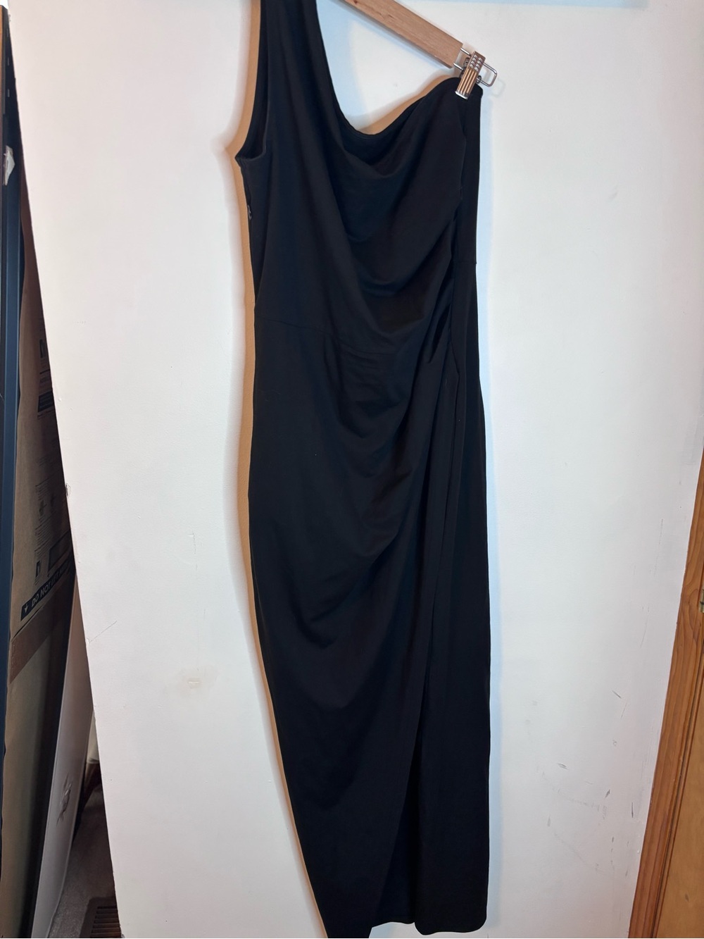 Sarin Mathews One-Shoulder Ruched Evening Dress - Picture 2 of 10